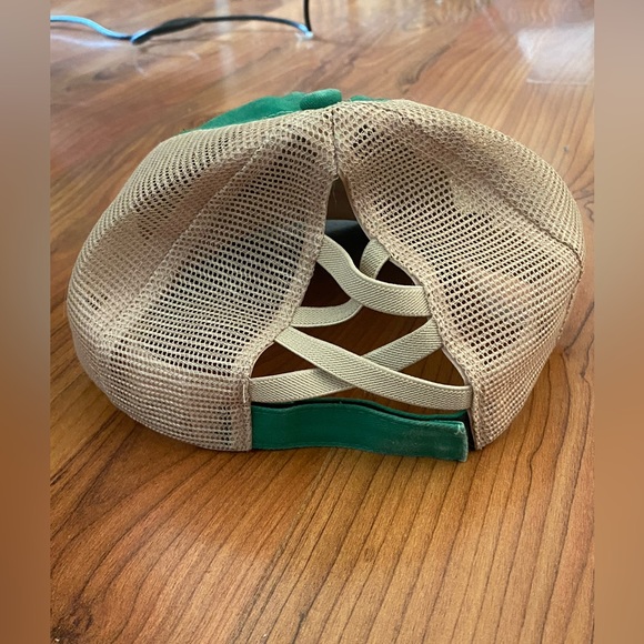 Green Ponytail Hat - Picture 5 of 5